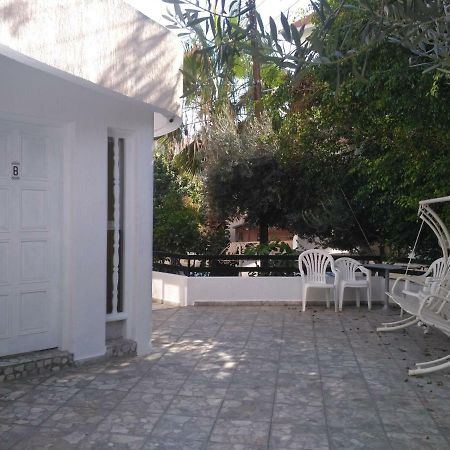 Mystery Shack Albergue Limassol Exterior foto