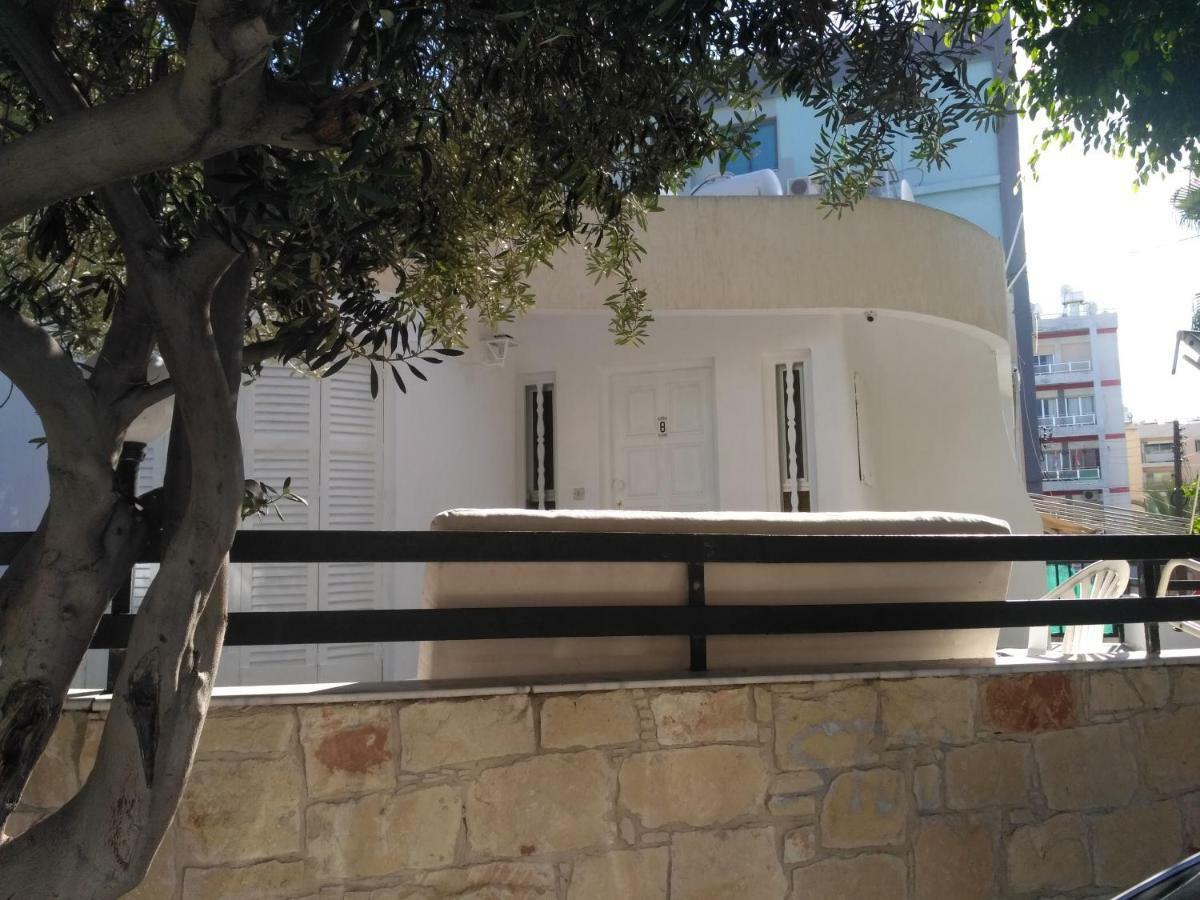 Mystery Shack Albergue Limassol Exterior foto